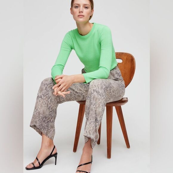 Aritzia Babaton Sadiki Pant in Matte Python Print 2 NWOT - Picture 1 of 16